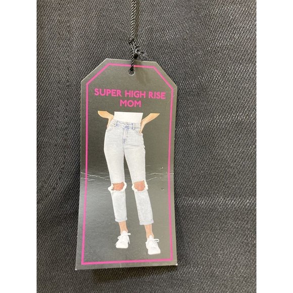 No Boundaries NOBO Mom Jeans Womens Size 15 Black High-Rise Distressed Knee New - Picture 2 of 8